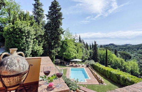 Gambassi Terme Villa | Wonderful private villa for 10 guests with WIFI, A/C, private pool, TV, patio and pets allowed