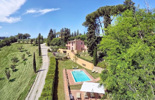 Gambassi Terme Villa | Wonderful private villa for 10 guests with WIFI, A/C, private pool, TV, patio and pets allowed