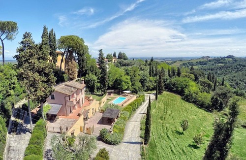 Gambassi Terme Villa | Wonderful private villa for 10 guests with WIFI, A/C, private pool, TV, patio and pets allowed