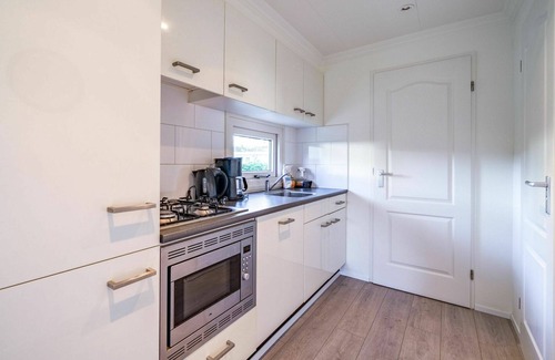 Biddinghuizen House | Wonderful private villa for 6 people with WIFI, pool, TV and terrace