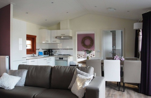 Susteren House | Wonderful private villa for 6 people with WIFI, pool, TV and terrace