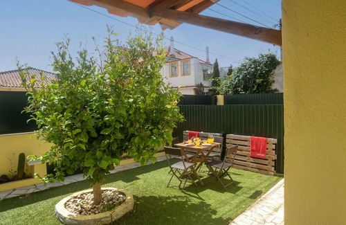 Linho Villa | Wonderful private villa for 4 guests with A/C, WIFI, TV and terrace