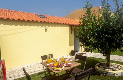 Linho Villa | Wonderful private villa for 4 guests with A/C, WIFI, TV and terrace