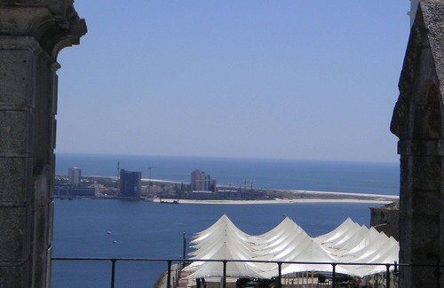 Setubal House | Wonderful room with a view to the sea and mountain-Setúbal