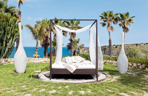 Brucoli Villa | Wonderful sea villa with pool in Brucoli
