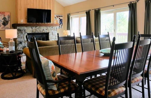 Bromley Mountain House | Wonderful space in this large, 3-Level Townhouse at Bromley's Ridges
