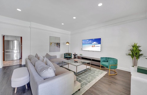 The Roads House | Wonderful Tropical Pool House Miami South Brickell