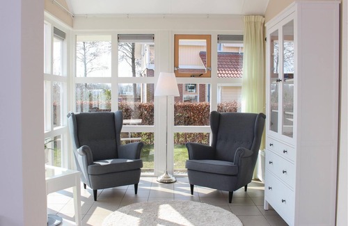 Workum House | Wonderful vacation home not far from the Ijsselmeer.