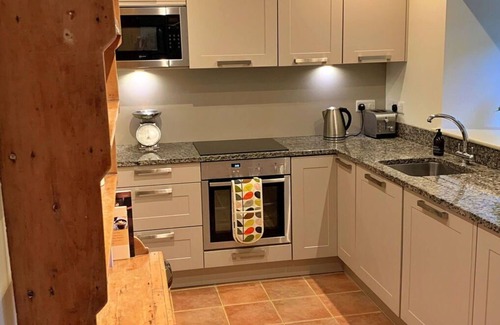 Great Broughton House | Wonderful villa for 4 guests with WIFI, TV and terrace