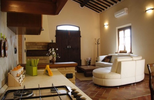 Farneta Villa | Wonderful villa for 4 guests with A/C, WIFI, private pool, TV and panoramic view, close to Cort.