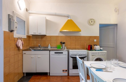 Albisola Superiore Villa | Wonderful villa for 4 people with WIFI, TV and pets allowed