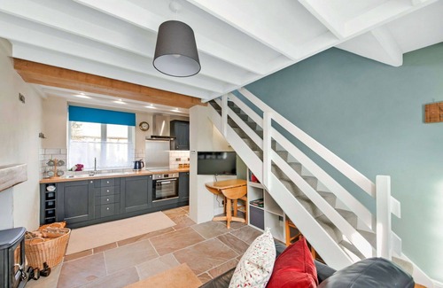 Grewelthorpe House | Wonderful villa for 2 guests with WIFI, TV and pets allowed