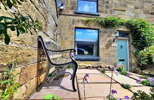 Glaisdale House | Wonderful villa for 4 guests with WIFI and terrace