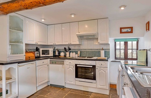 South Cheriton House | Wonderful villa for 4 guests with WIFI, TV and pets allowed