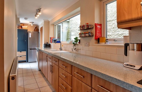 Truro House | Wonderful villa for 5 guests with WIFI, hot tub, TV, terrace and pets allowed