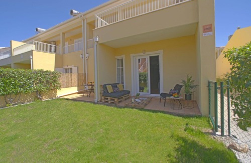 Pera House | Wonderful villa for 6 people with pool, A/C, WIFI, TV and terrace
