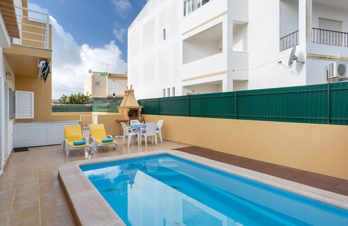 Pera House | Wonderful villa for 6 people with WIFI, A/C, private pool, TV and terrace