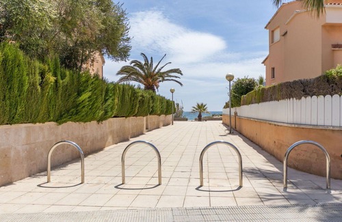 Creixell House | Wonderful villa for 8 guests with A/C, WIFI, TV, terrace and parking