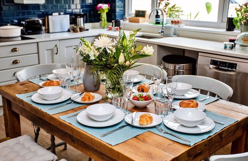 Cresswell House | Wonderful villa for 6 guests with WIFI, TV and pets allowed