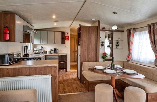 Helston House | Wonderful villa for 6 people with pool, WIFI, terrace and pets allowed