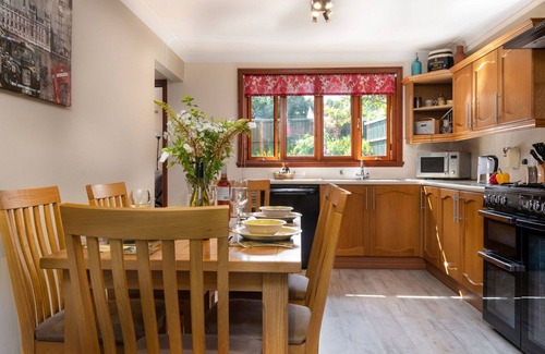 Craven Arms House | Wonderful villa for 2 guests with WIFI and TV