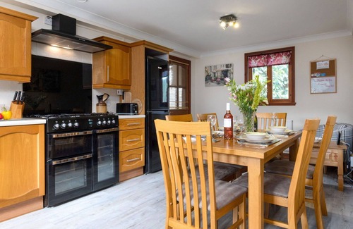Craven Arms House | Wonderful villa for 2 guests with WIFI and TV