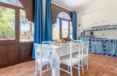 Misilmeri House | Wonderful villa for 10 guests with A/C, WIFI, private pool, TV, terrace and pets allowed