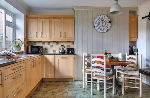 Tilney Fen End House | Wonderful villa for 11 guests with WIFI and TV