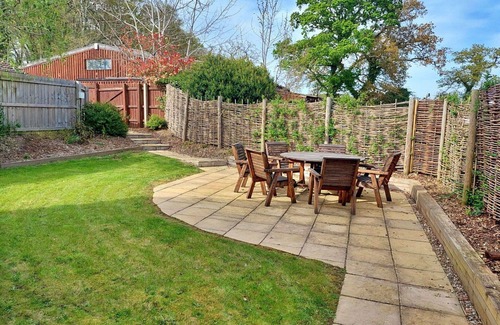 Liverton House | Wonderful villa for 6 guests with pool, WIFI