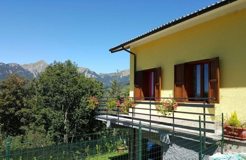 Casoli House | Wonderful villa for 8 guests with private pool, veranda, pets allowed and parking