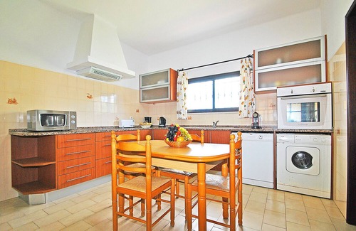 Patroves Villa | WONDERFUL VILLA W/HEATABLE POOL, FREE WI-FI, A/C IN ALL BEDROOMS, BBQ