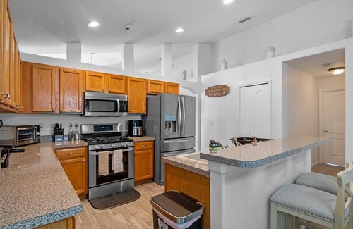 Florida Central Atlantic Coast Villa | Wonderful Weston Hills Villa SE Facing Pool