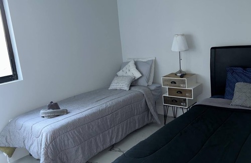 Liberty City Bed & Breakfast | Wonderfull Design Distric Bedroom