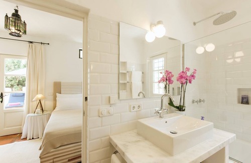 Sant Rafael de Sa Creu Villa | Wonderfully appointed villa, located within peaceful surroundings in the heart o