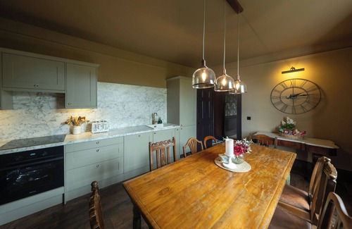 Tweedmouth Cottage | WONDERLAND, pet friendly in Tweedmouth, Berwick-Upon-Tweed