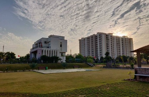 Jaipur District Other | Wood-haven Hide-away
