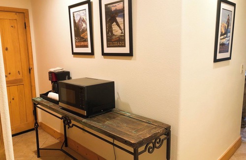 Mountain Village Condo | Wooded 2-Bedroom Family-Friendly Condo With Endless Amenities