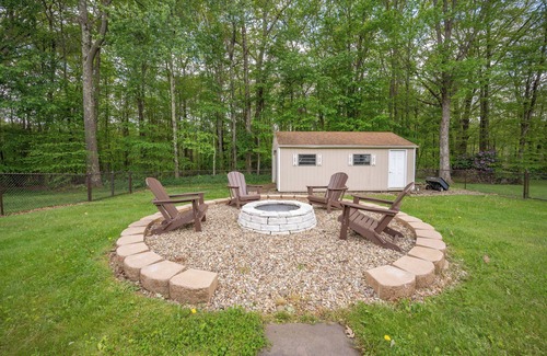 Friendsville House | Wooded Escape w/Hot Tub & Game Room