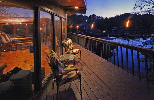 Edwards House | Wooded Lakefront 5B/3B on Lake of the Ozarks at 61mm