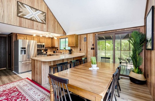 The Woods Cabin | Wooded Retreat with Community Amenities, Hot Tub & Fire Pit Just Minutes to Sleepy Creek and Berkeley Springs in Hedgesville, WV