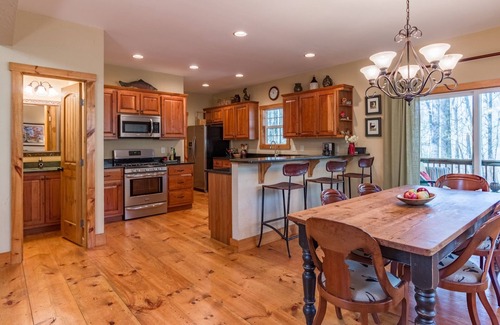 Sapphire House | Wooded Sapphire Valley location/Screened porch, Grilling deck, Firepit close in