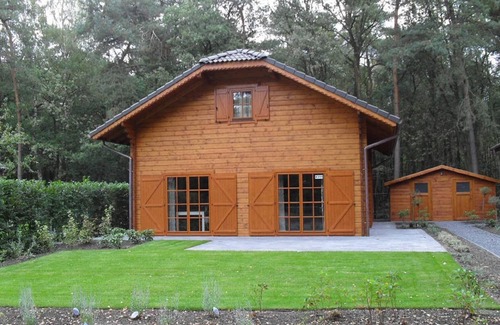 Lochem House | Wooden chalet located in the Achterhoek