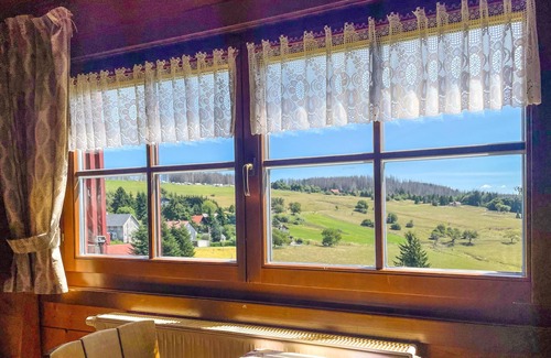 Waffenrod House | Wooden House with Garden – Thuringia