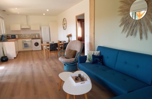 Grayan-Et-L'Hopital House | Wooden house near Ocean II