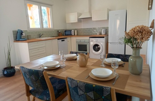 Grayan-Et-L'Hopital House | Wooden house near Ocean II