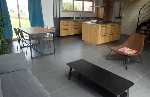 Landeda House | Wooden house, close to beaches and dunes