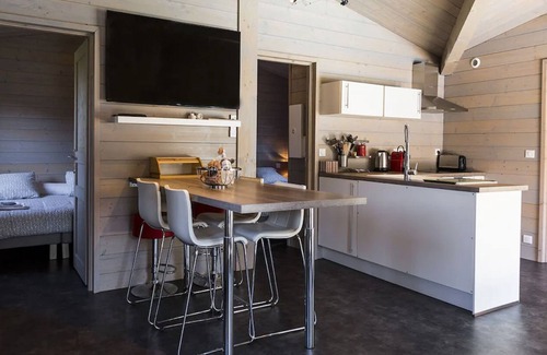 Porto-Vecchio House | Wooden house with swimming pool located Route de Palombaggia 500 meters from the sea
