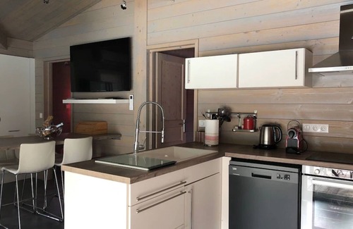 Porto-Vecchio House | Wooden house with swimming pool located Route de Palombaggia 500 meters from the sea
