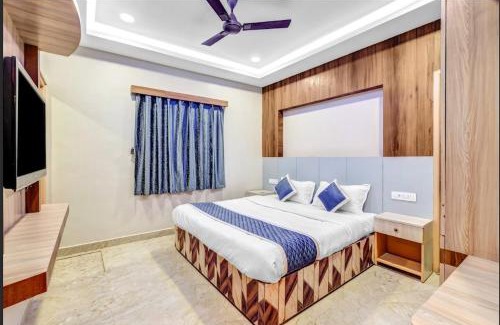 Ramapuram Hotel | Wooden Park Hotel - Near DLF IT Park