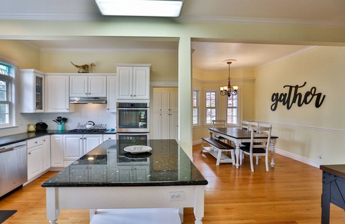 Woodland Park House | Woodland Escape~Modern Victorian~3 Acres of CO Mountain Living Min. From Town